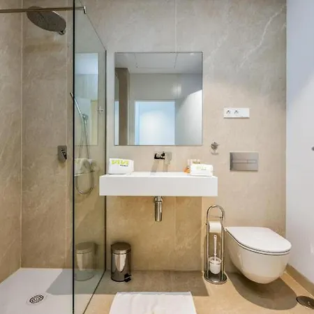 Apartment Vivi Homes - Holly Pool, Sauna, Gym & Sea View