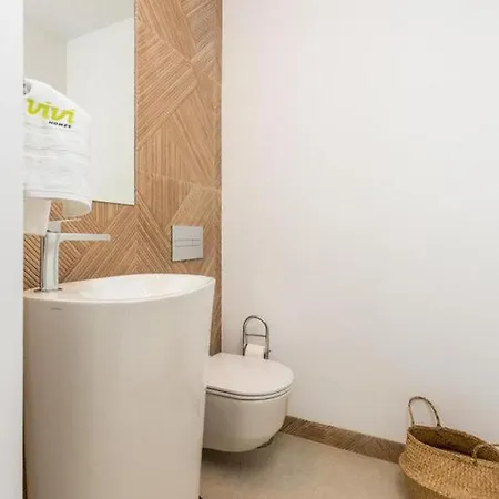 Vivi Homes - Holly Pool, Sauna, Gym & Sea View