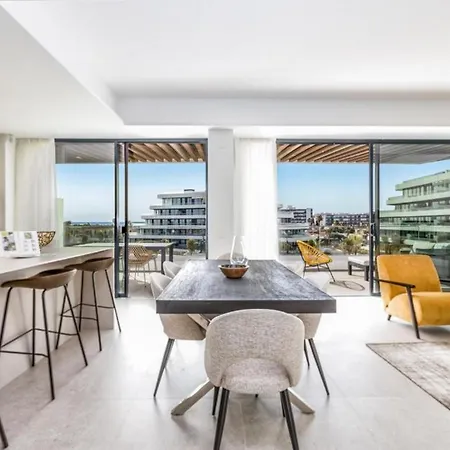 Vivi Homes - Holly Pool, Sauna, Gym & Sea View Apartment Torremolinos