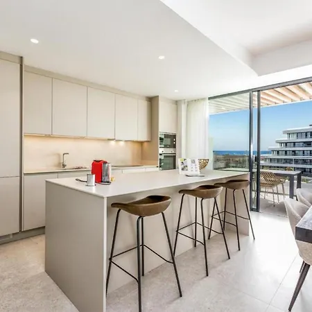 Vivi Homes - Holly Pool, Sauna, Gym & Sea View *