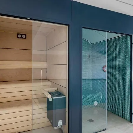 Vivi Homes - Holly Pool, Sauna, Gym & Sea View Apartman Torremolinos