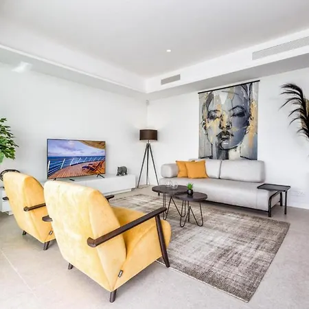 Vivi Homes - Holly Pool, Sauna, Gym & Sea View Apartmán Torremolinos